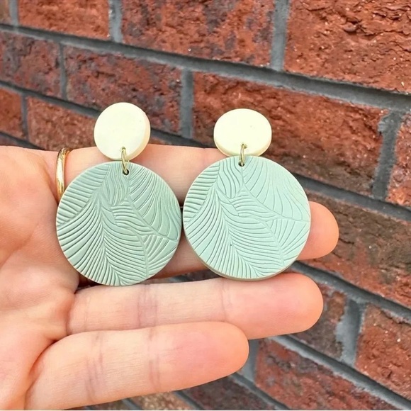 Anthropologie Mint Aurora Neutral Resin Earrings - Picture 6 of 6